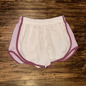 🔥 Nike Women’s Tempo Shorts Size Small White Lilac Light Purple